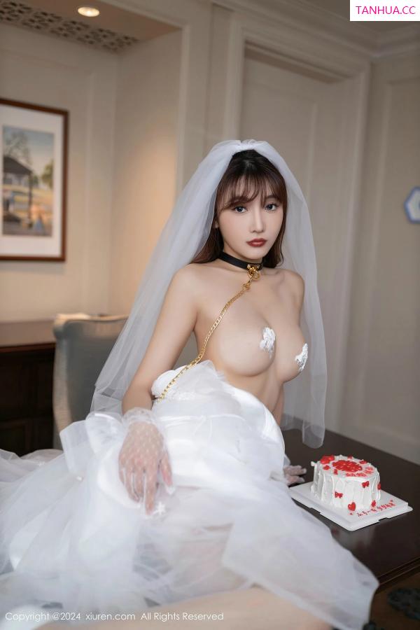 陆萱萱  [XiuRen]高清写真图 2024.04.18 No.8418 陆萱萱 丝袜美腿第12张图片